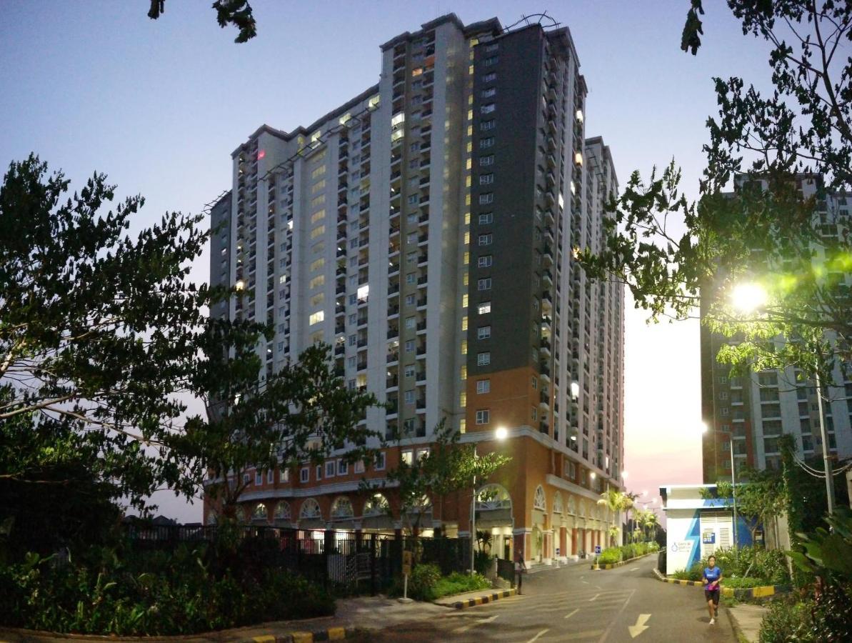 อพาร์ตเมนต์ ซีเนียร์ รีสอร์ต จัสต์ สลีป แอนด์ โคซี Hotel เดป็อก ภายนอก รูปภาพ